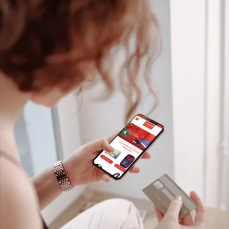 mockuuups-e-commerce-iphone-mockup